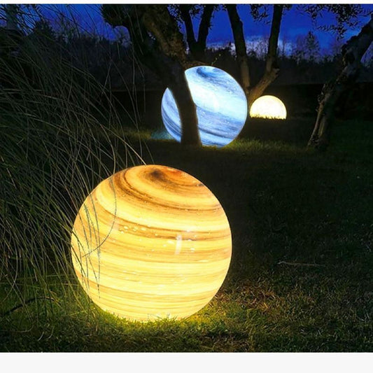 Solarbetriebene Outdoor-Kugelleuchte – Wasserdichte Garten-, Hof- & Landschaftsbeleuchtung mit Erdspieß