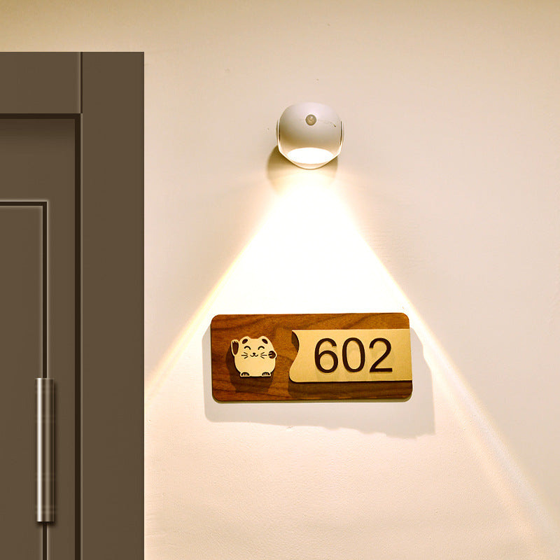 LED-Sensor-Nachtlicht mit Sonnenuntergangs-Atmosphäre – Wiederaufladbar & Outdoor-geeignet